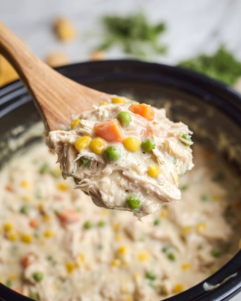 Easy Slow Cooker Chicken Pot Pie Recipe
