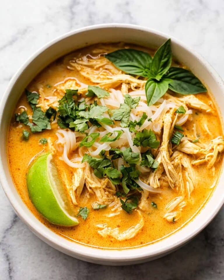 Chicken Curry Soup with Coconut Milk and Noodles Recipe