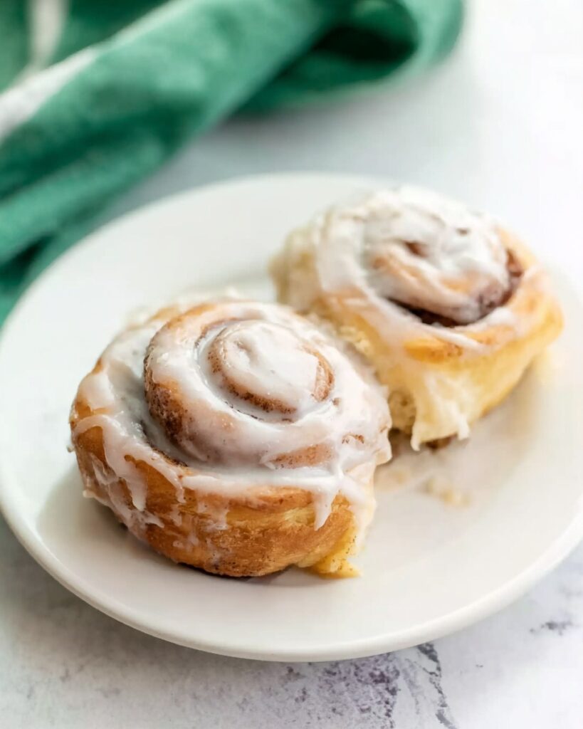 Heavenly Sourdough Cinnamon Rolls with Creamy Glaze Recipe