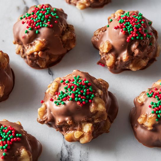 Creamy Crockpot White Chocolate Peanut Crack Recipe