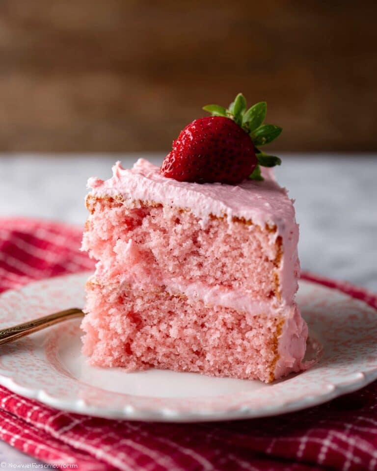 Homemade Strawberry Layer Cake with Strawberry Cream Cheese Frosting Recipe