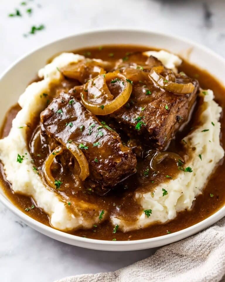 Cube Steak with Creamy Onion Gravy Recipe
