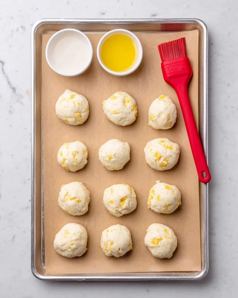 Garlic Cheddar Biscuits Recipe