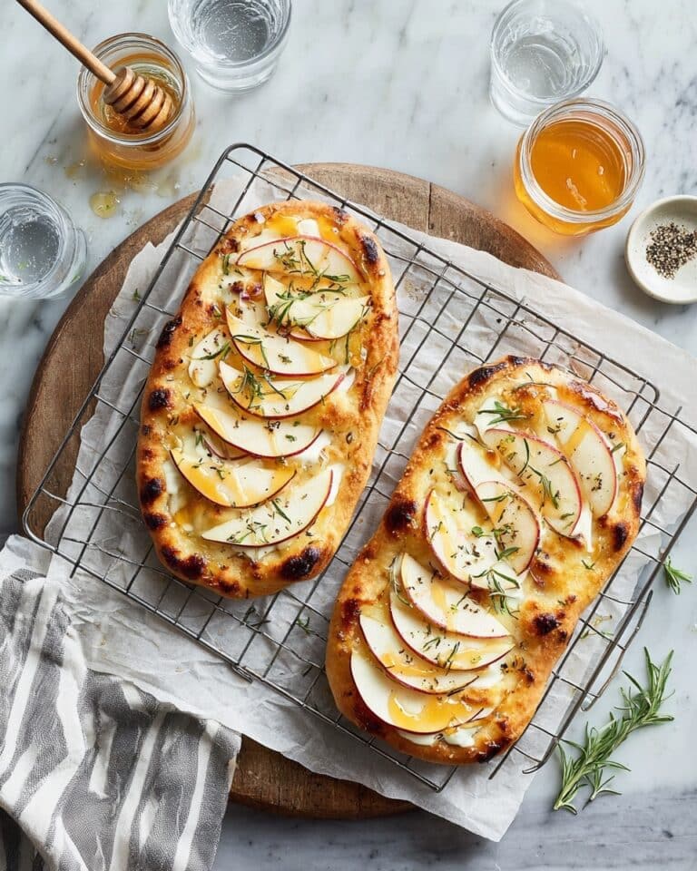 Pear Brie Flatbread Recipe